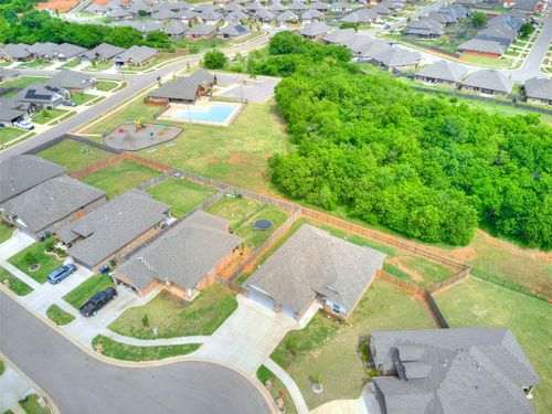 13808 Village Cv, Piedmont, OK, 73078-5069 | Card Image