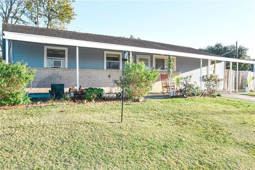 385 Azalea Dr, Westwego, LA, 70094-2254 | Card Image