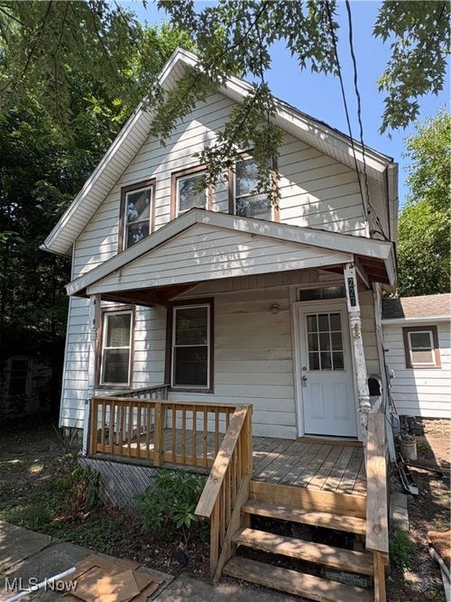 227 7th St, Elyria, OH, 44035-5810 | Card Image