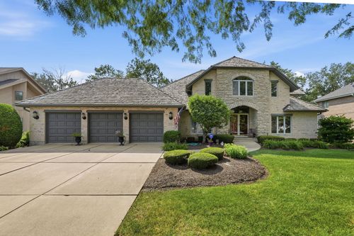 8416 Evergreen Ln, Darien, IL, 60561-8400 | Card Image
