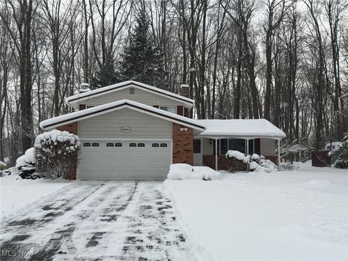 14419 Broadwood Dr, Burton, OH, 44021-9560 | Card Image