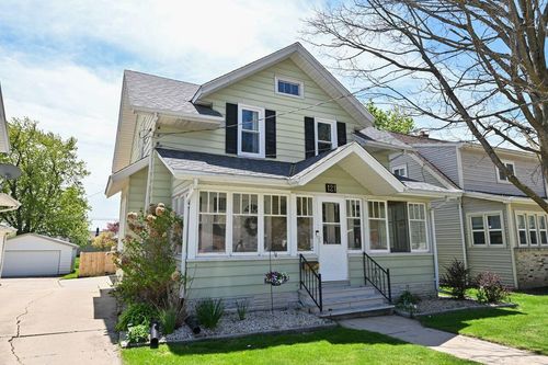 121 W Washington Avenue, Hartford, WI, 53027 | Card Image
