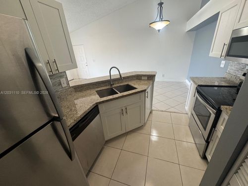 218-9999 Summerbreeze Dr, Sunrise, FL, 33322-5820 | Card Image