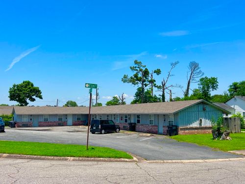 120 S Elm St, Jacksonville, AR, 72076-4615 | Card Image