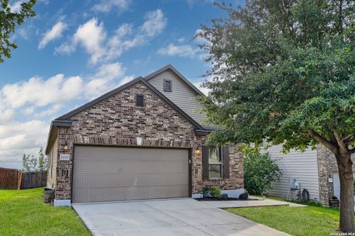 13335 Loma Sierra, San Antonio, TX, 78233-2566 | Card Image