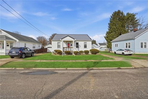 921 Echo Ave, Zanesville, OH, 43701-5668 | Card Image