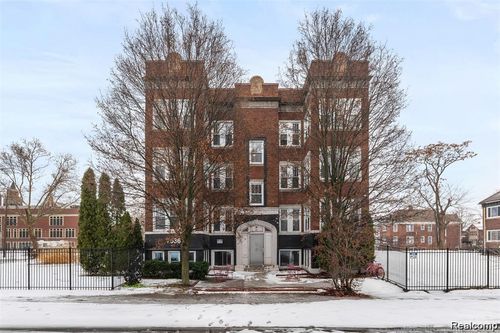3-7536 Dunedin Street, Detroit, MI, 48206 | Card Image