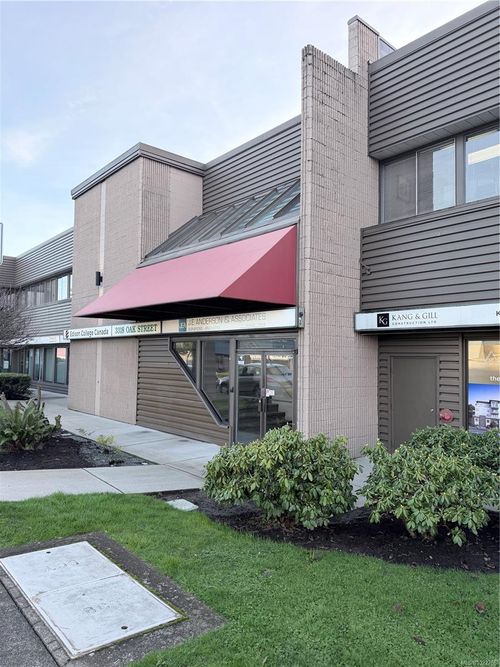 19-3318 Oak St, Victoria, BC, V8X1R1 | Card Image