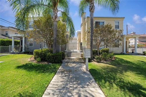 426 Avondale Ave, Monterey Park, CA, 91754-1611 | Card Image