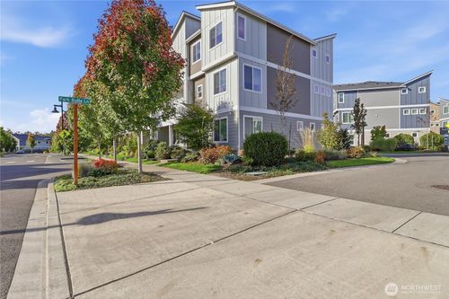 22998 Se Cherry St, Black Diamond, WA, 98010-5084 | Card Image