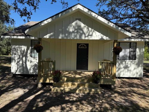190 E Darby, Bridge City, TX, 77611 | Card Image