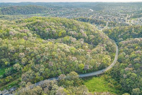 1174 Dime Rd, Vandergrift, PA, 15690-8122 | Card Image