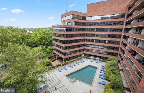 807-2555 Pennsylvania Ave Nw, WASHINGTON, DC, 20037-1637 | Card Image