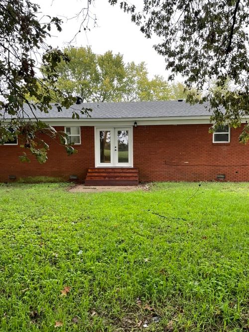 120 Glover St, Atwood, TN, 38220-3002 | Card Image