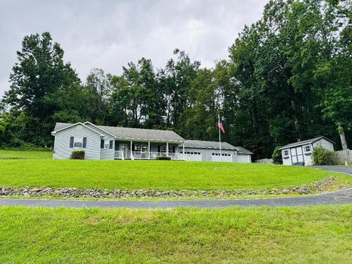 105 Lakefront Trl, Fancy Gap, VA, 24328-3012 | Card Image