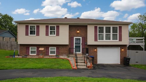 331 Parkwood Pl, Frankfort, KY, 40601-4117 | Card Image