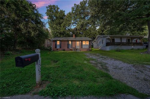 1507 Larkin St, High Point, NC, 27262-2619 | Card Image