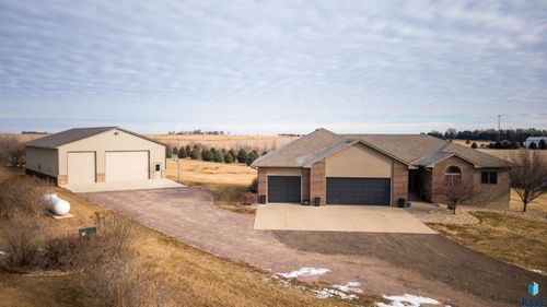 48446 253rd St, Garretson, SD, 57030 | Card Image