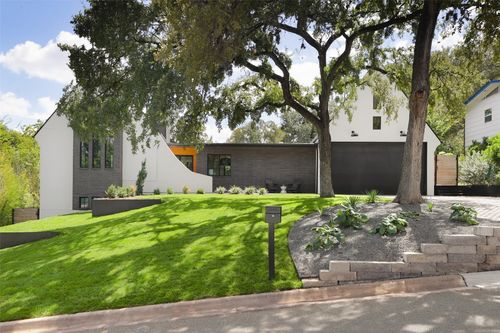 2905 Oak Park Dr, Austin, TX, 78704-4612 | Card Image