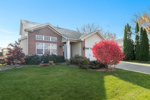 255 Midlane Dr, Crystal Lake, IL, 60012-3356 | Card Image