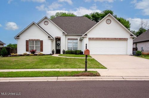 106 Sweetbriar Cir, Canton, MS, 39046-8055 | Card Image