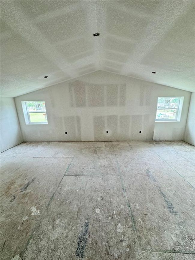 Huge secondary bedroom upstairs | Image 10