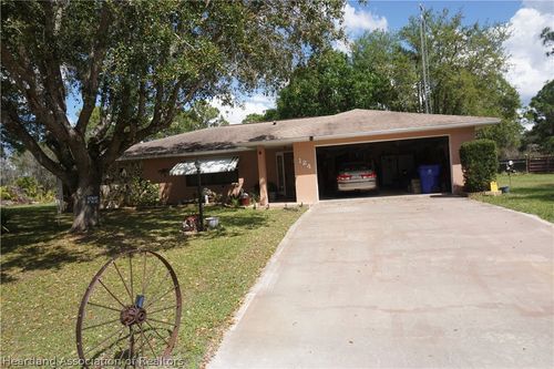 124 Corine Ave, LAKE PLACID, FL, 33852-4052 | Card Image