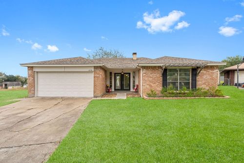 12730 Lake Conroe Hills Dr, Willis, TX, 77318-5332 | Card Image