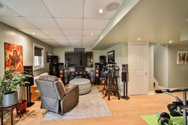 950 Taggart Cres, House other with 3 bedrooms, 3 bathrooms and 2 parking in Oshawa ON | Image 35