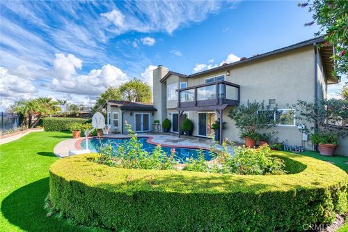 2641 Alta Vista Dr, Newport Beach, CA, 92660-4102 | Card Image