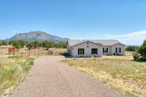 7 Majec Ct, Edgewood, NM, 87015-8122 | Card Image