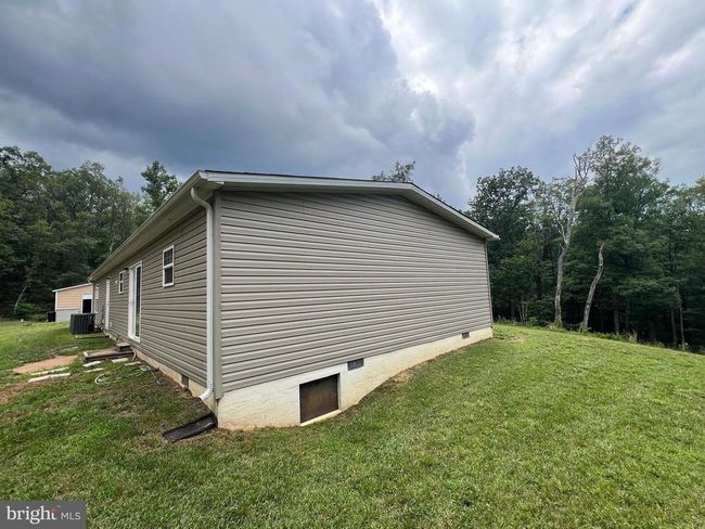 853 Janes Way, House other with 4 bedrooms, 2 bathrooms and null parking in HIGH VIEW WV | Image 7