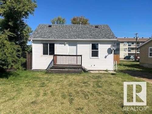 10208 106 St, Westlock, AB, T7P1W7 | Card Image