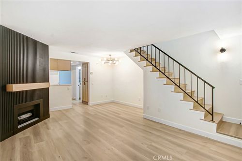 533 W 9th St, Upland, CA, 91786-5805 | Card Image