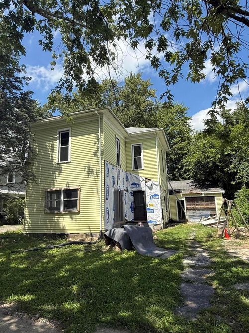 250 W 7th St, Marysville, OH, 43040-1533 | Card Image