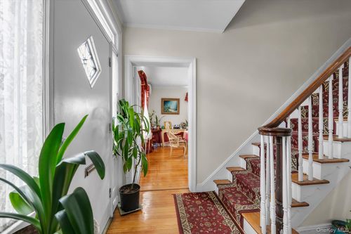 84-16 Charlecote Rdg, Jamaica, NY, 11432-2144 | Card Image