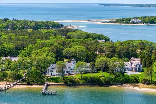 168 Garrison Ln, Osterville, MA, 02655-2412 | Card Image