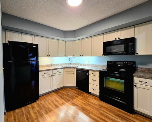 apt-117-2455 Londin Ln E, Maplewood, MN, 55119-5596 | Card Image