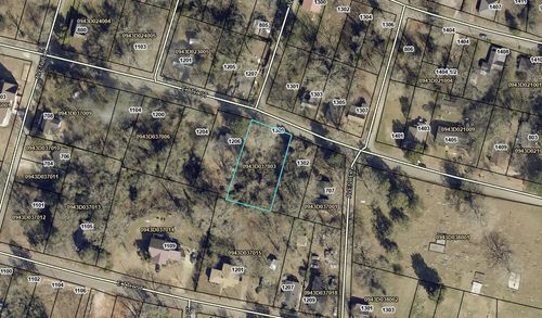 1300 E 8th St, West Point, GA, 31833-2231 | Card Image