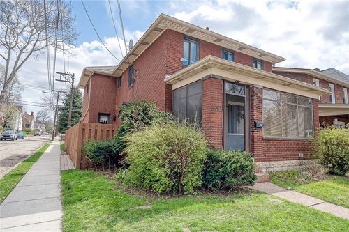 130 Cleveland Ave, Avalon, PA, 15202-2302 | Card Image