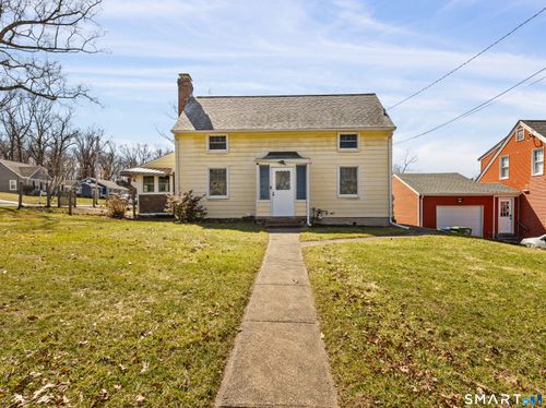 39 Lincoln Ave, Wallingford, CT, 06492-5115 | Card Image