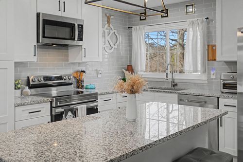 629 Rockwood Dr, Hermitage, TN, 37076-2819 | Card Image