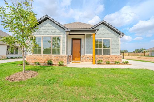 108 K Street, Meridian, TX, 76665 | Card Image