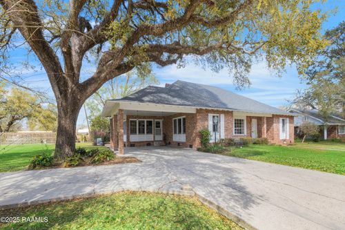 109 Burdin St, Saint Martinville, LA, 70582-4101 | Card Image