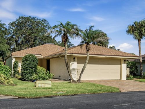 214 Canterbury Cir, New Smyrna Beach, FL, 32168-7904 | Card Image