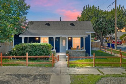 2390 5th St, Riverside, CA, 92507 | Card Image