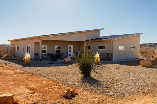 4215 E Star Gazer Cir, Kanab, UT, 84741-4115 | Card Image