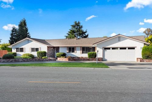 281 Donald Dr, Hollister, CA, 95023-6361 | Card Image