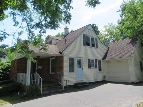 120 Kensington Dr, Utica, NY, 13501-6305 | Card Image