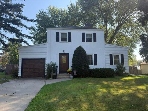 716 Lake St, Tomah, WI, 54660-1437 | Card Image